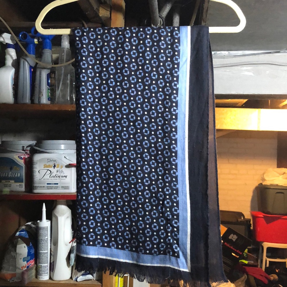 Chase bank scarf